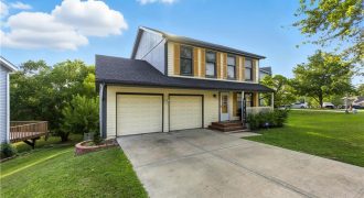 Homes for Sale in Kansas City, MO 64118 | 915 NW 63rd Street