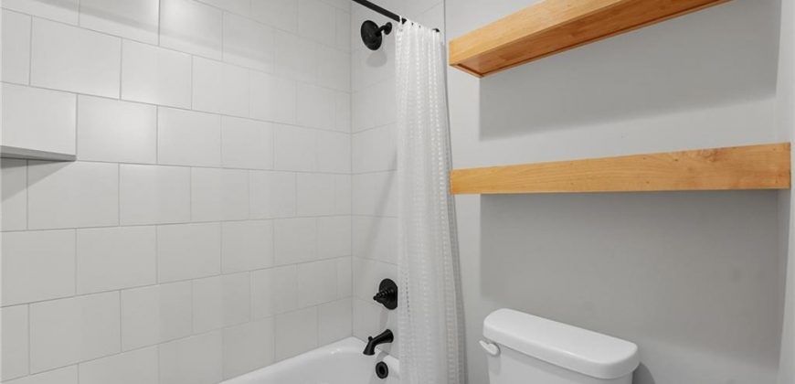 Homes for Sale in Parkville, MO 64152 | 13785 NW 71st Street