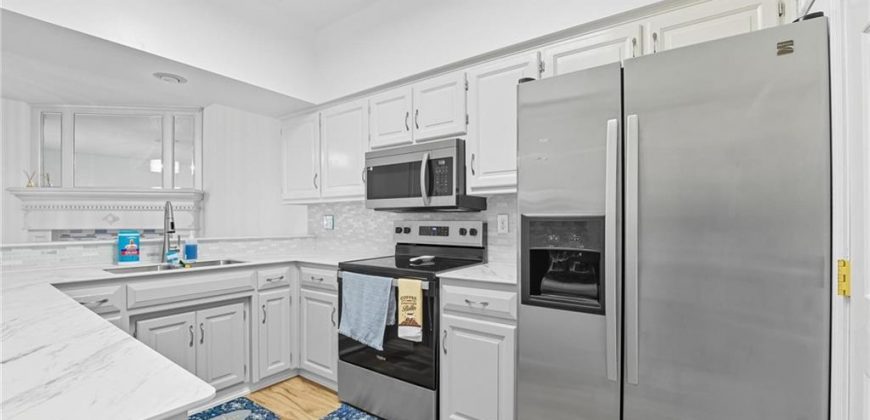 Homes for Sale in Kansas City, MO 64151 | 8218 NW Bradford Court