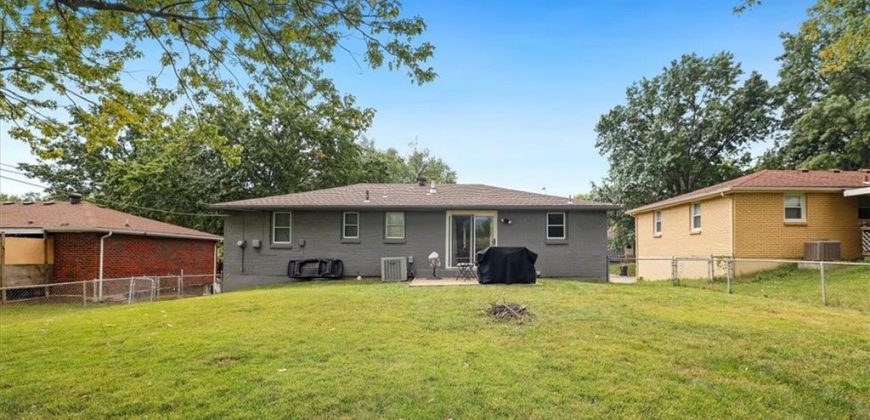 Homes for Sale in Kansas City, MO 64155 | 520 NW 88th Terrace