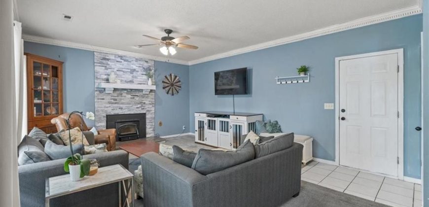 Homes for Sale in Kansas City, MO 64155 | 205 NW 110th Street