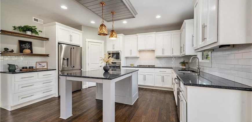 Homes for Sale in Parkville, MO 64152 | 7295 NW FOREST LAKES Drive