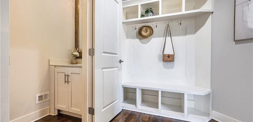 Homes for Sale in Parkville, MO 64152 | 7295 NW FOREST LAKES Drive