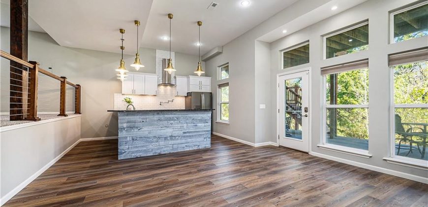 Homes for Sale in Parkville, MO 64152 | 7295 NW FOREST LAKES Drive