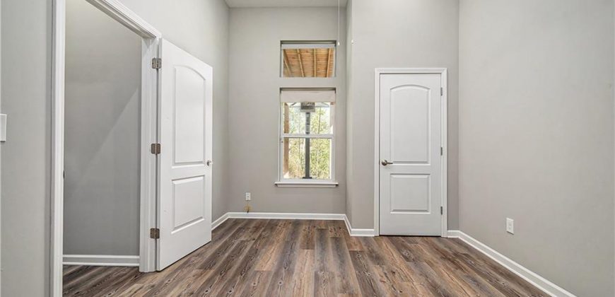 Homes for Sale in Parkville, MO 64152 | 7295 NW FOREST LAKES Drive