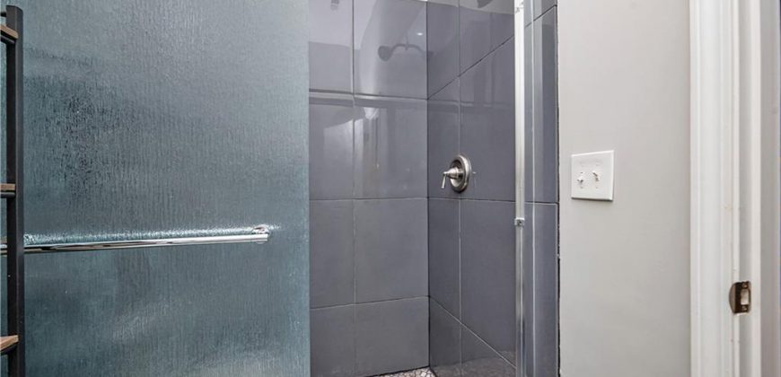 Homes for Sale in Parkville, MO 64152 | 7295 NW FOREST LAKES Drive