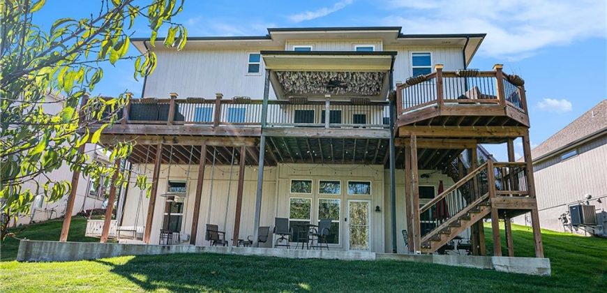 Homes for Sale in Parkville, MO 64152 | 7295 NW FOREST LAKES Drive