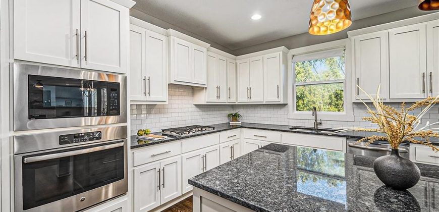 Homes for Sale in Parkville, MO 64152 | 7295 NW FOREST LAKES Drive