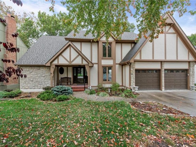 Homes for Sale in Kansas City, MO 64151 | 4102 NW 75th Street