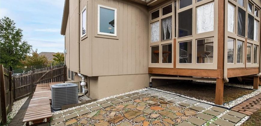 Homes for Sale in Kansas City, MO 64155 | 1715 NW 93rd Street