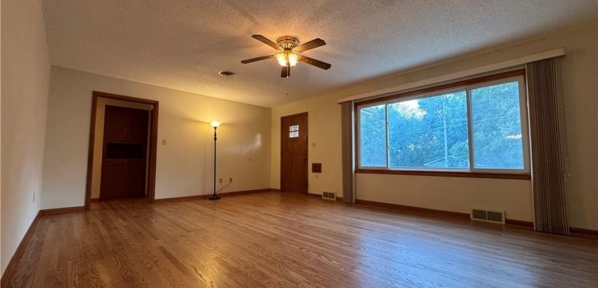 Homes for Sale in Liberty, MO 64068 | 506 W Mississippi Street