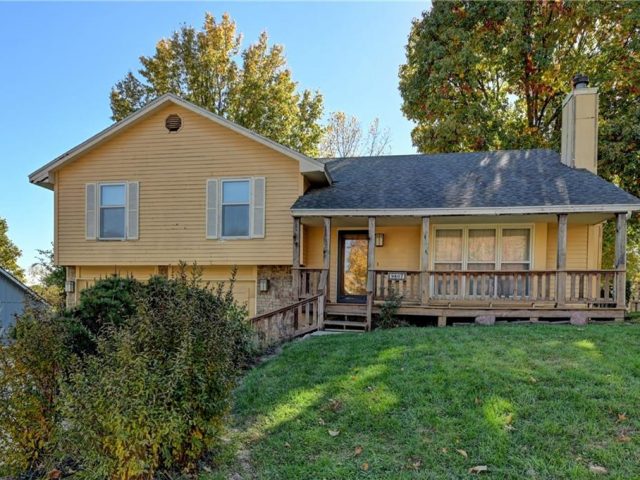 Homes for Sale in Kansas City, MO 64153 | 9807 NW 85th Terrace