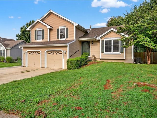 Homes for Sale in Kearney, MO 64060 | 1602  Opal Road