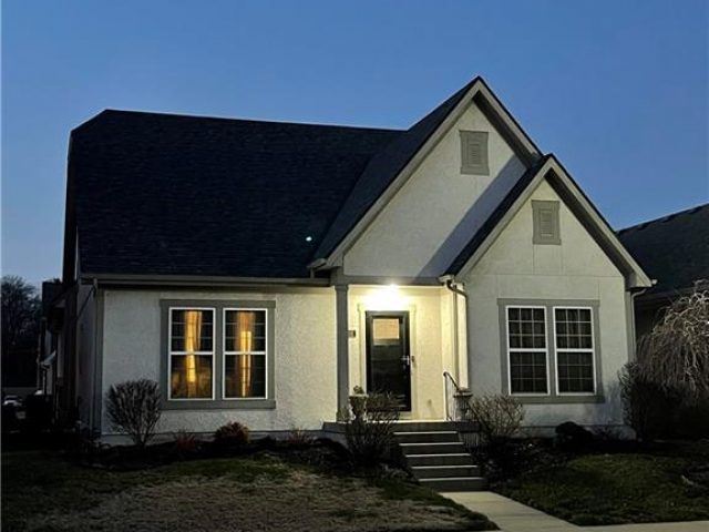 Homes for Sale in Kansas City, MO 64116 | 406 E 31st Avenue