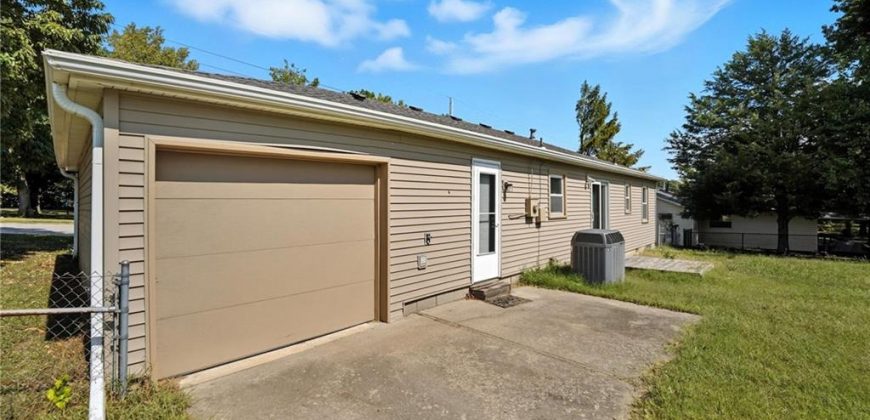 Homes for Sale in Gladstone, MO 64118 | 801 NE 76th Street