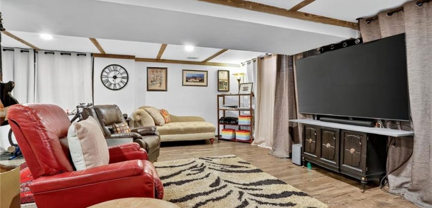 Homes for Sale in Kansas City, MO 64152 | 6811 NW Pleasant View Drive