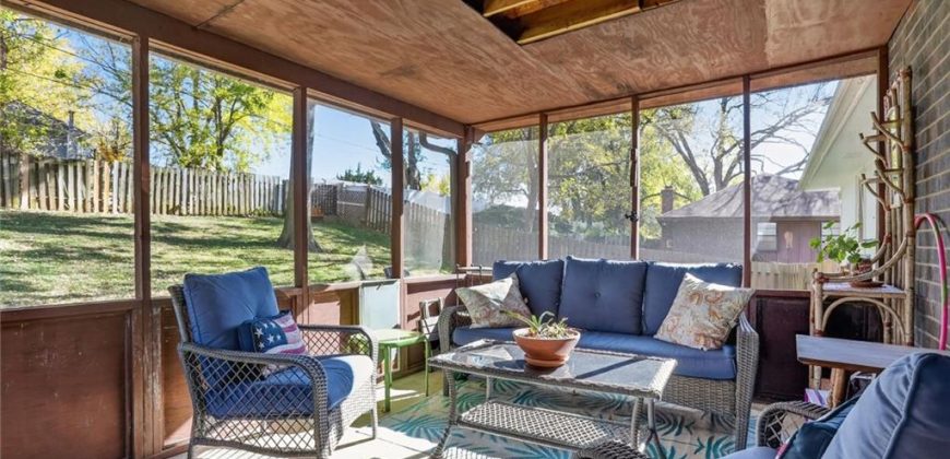 Homes for Sale in Kansas City, MO 64152 | 6811 NW Pleasant View Drive