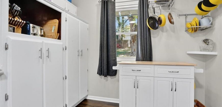 Homes for Sale in Kansas City, MO 64152 | 6811 NW Pleasant View Drive