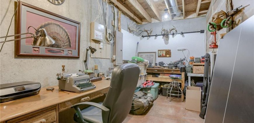 Homes for Sale in Kansas City, MO 64154 | 6123 NW 104th Terrace