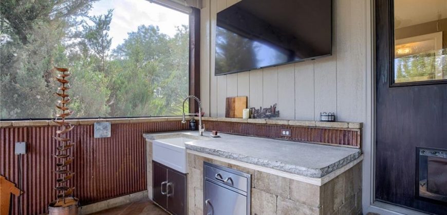 Homes for Sale in Kansas City, MO 64154 | 6123 NW 104th Terrace