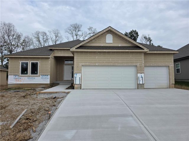 Homes for Sale in Kansas City, MO 64154 | 9337 N Belton Avenue