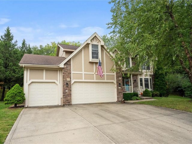 Homes for Sale in Liberty, MO 64068 | 1408  Telford Drive