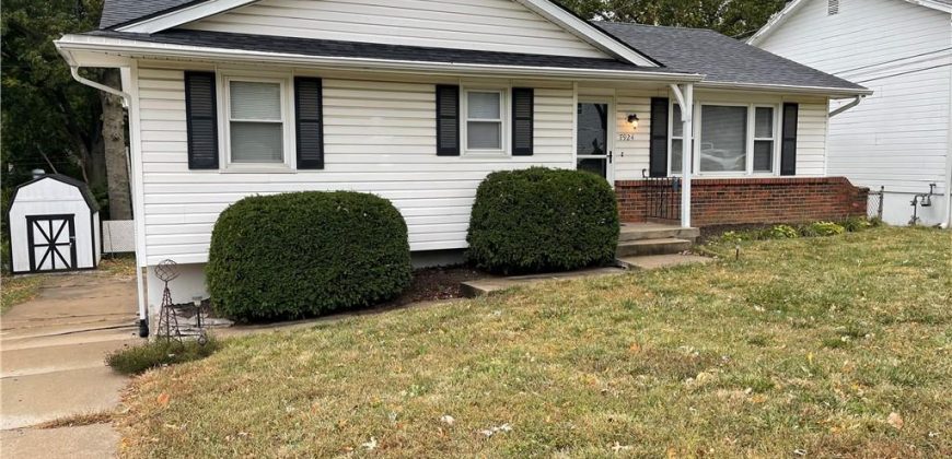 Homes for Sale in Kansas City, MO 64152 | 7924 NW Milrey Drive