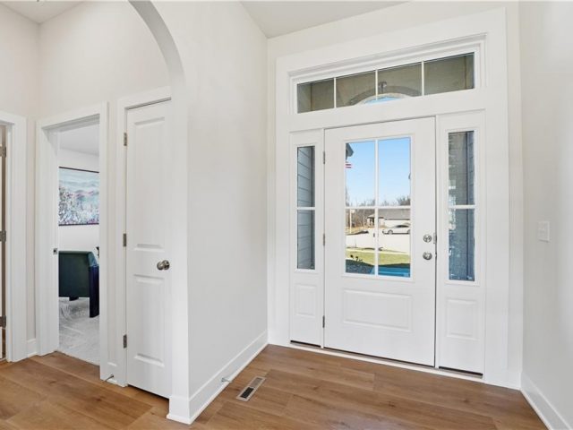 Homes for Sale in Kansas City, MO 64165 | 12151 N Forest Court