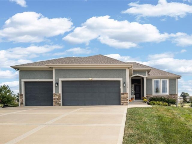 Homes for Sale in Kearney, MO 64060 | 2059  Foxtail Point