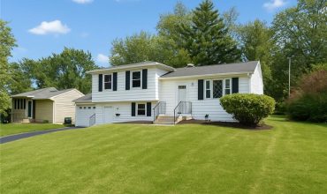 Homes for Sale in Kansas City, MO 64119 | 4841 N Tullis Avenue