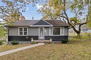 4801-NE-46th-Terrace-mls-2584625-image-1