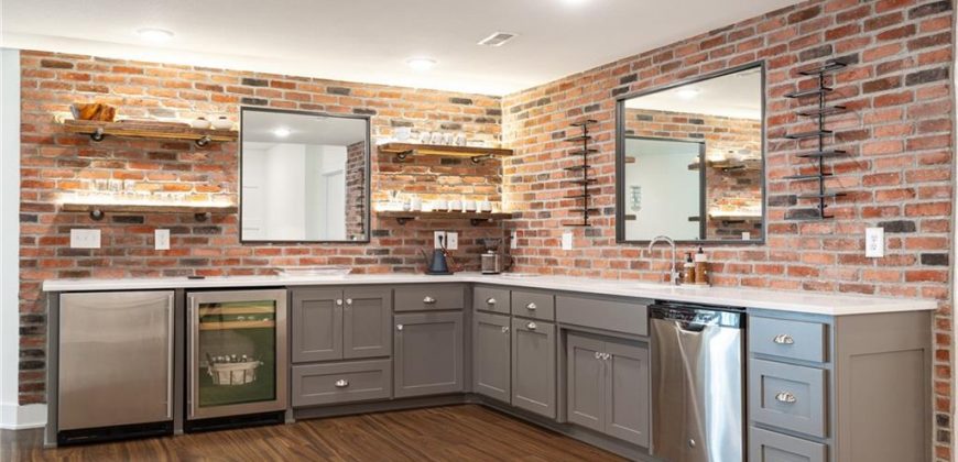 Homes for Sale in Kansas City, MO 64157 | 8719  Sycamore Avenue