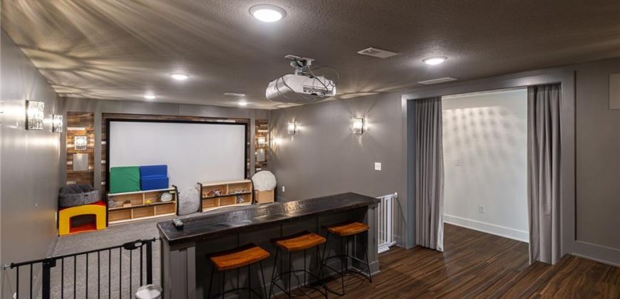 Homes for Sale in Kansas City, MO 64157 | 8719  Sycamore Avenue