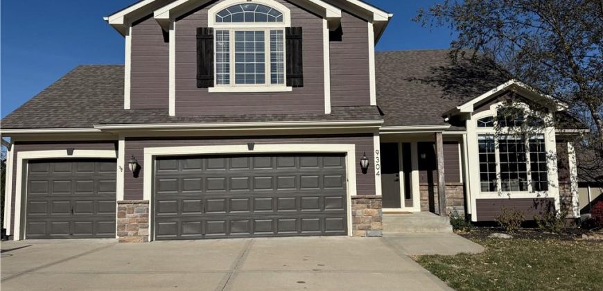 Homes for Sale in Kansas City, MO 64157 | 9304 NE 109th Terrace