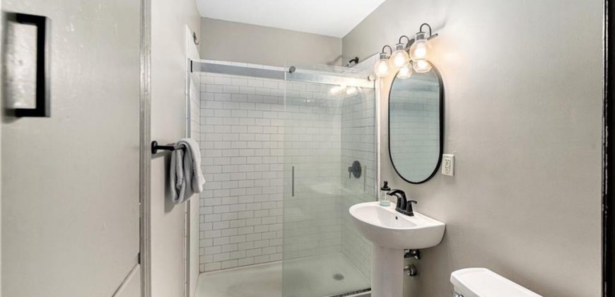 Homes for Sale in Liberty, MO 64068 | 202 N Missouri Street