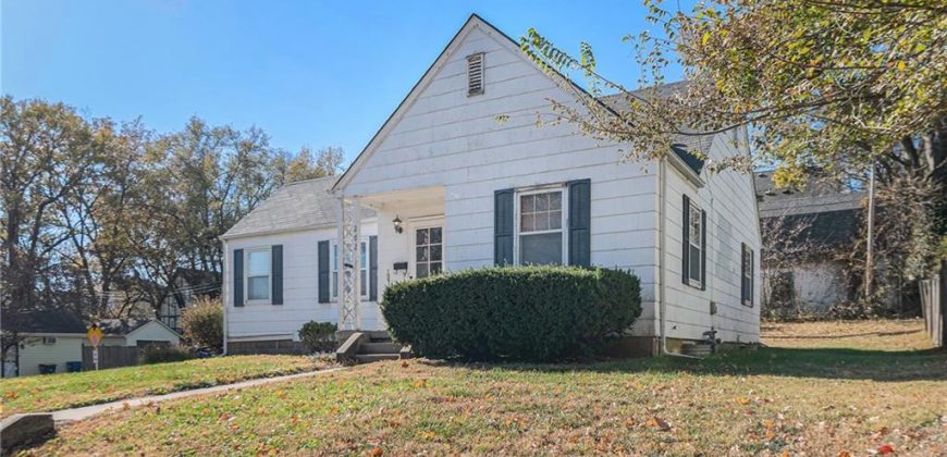 Homes for Sale in Liberty, MO 64068 | 202 N Missouri Street