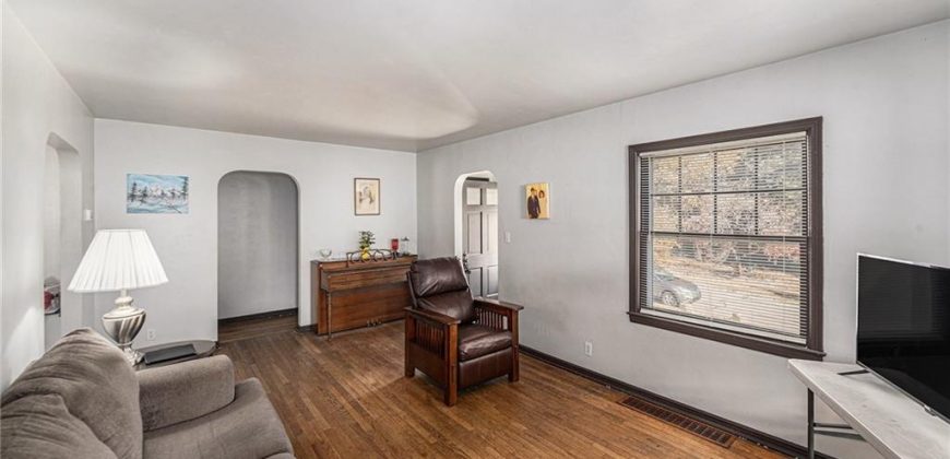 Homes for Sale in Liberty, MO 64068 | 202 N Missouri Street