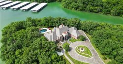 Homes for Sale in Parkville, MO 64152 | 6006  West Shore Court