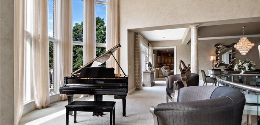 Homes for Sale in Parkville, MO 64152 | 6006  West Shore Court