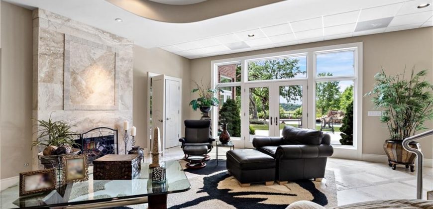 Homes for Sale in Parkville, MO 64152 | 6006  West Shore Court