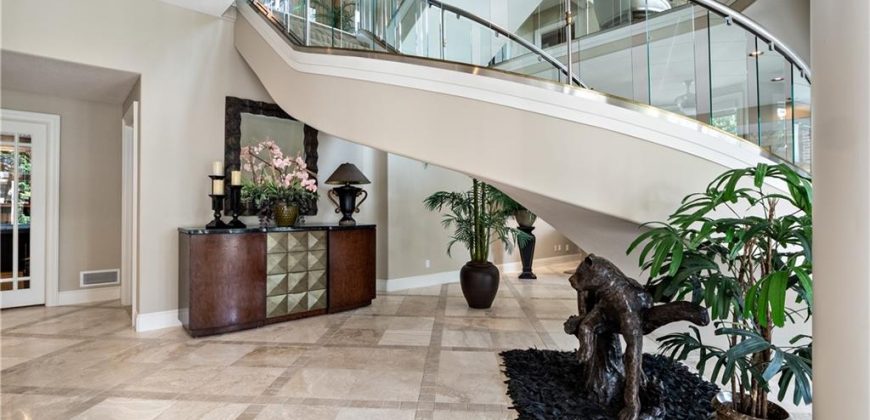 Homes for Sale in Parkville, MO 64152 | 6006  West Shore Court