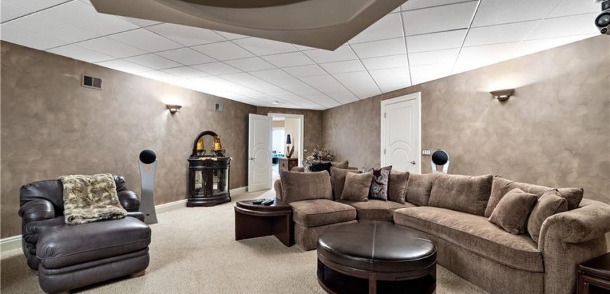 Homes for Sale in Parkville, MO 64152 | 6006  West Shore Court