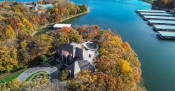 Homes for Sale in Parkville, MO 64152 | 6006  West Shore Court