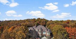 Homes for Sale in Parkville, MO 64152 | 6006  West Shore Court