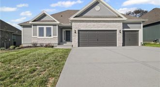 Homes for Sale in Kansas City, MO 64156 | 10216 N Winchester Avenue