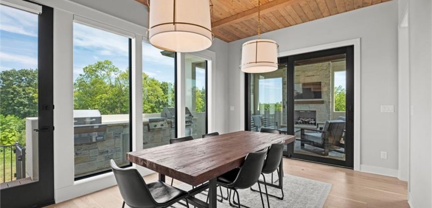 Homes for Sale in Parkville, MO 64152 | 7390 N National Drive