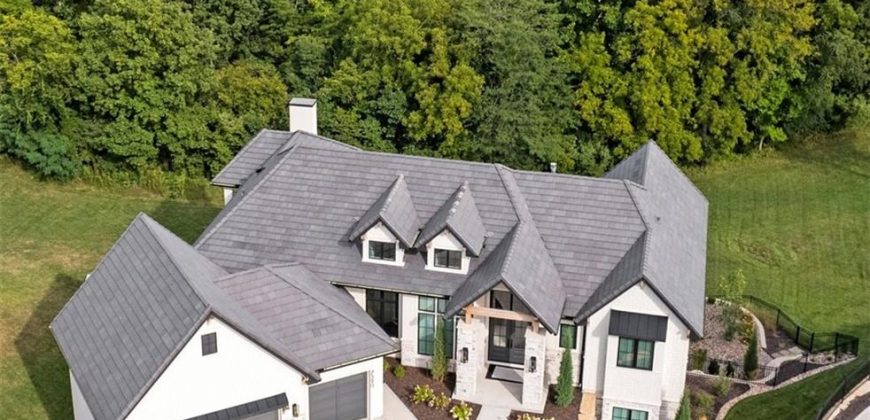 Homes for Sale in Parkville, MO 64152 | 7390 N National Drive