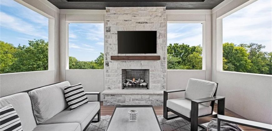 Homes for Sale in Parkville, MO 64152 | 7390 N National Drive