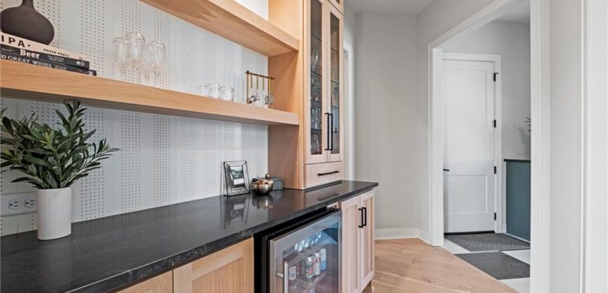 Homes for Sale in Parkville, MO 64152 | 7390 N National Drive