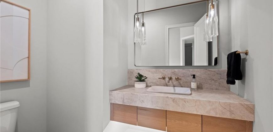 Homes for Sale in Parkville, MO 64152 | 7390 N National Drive